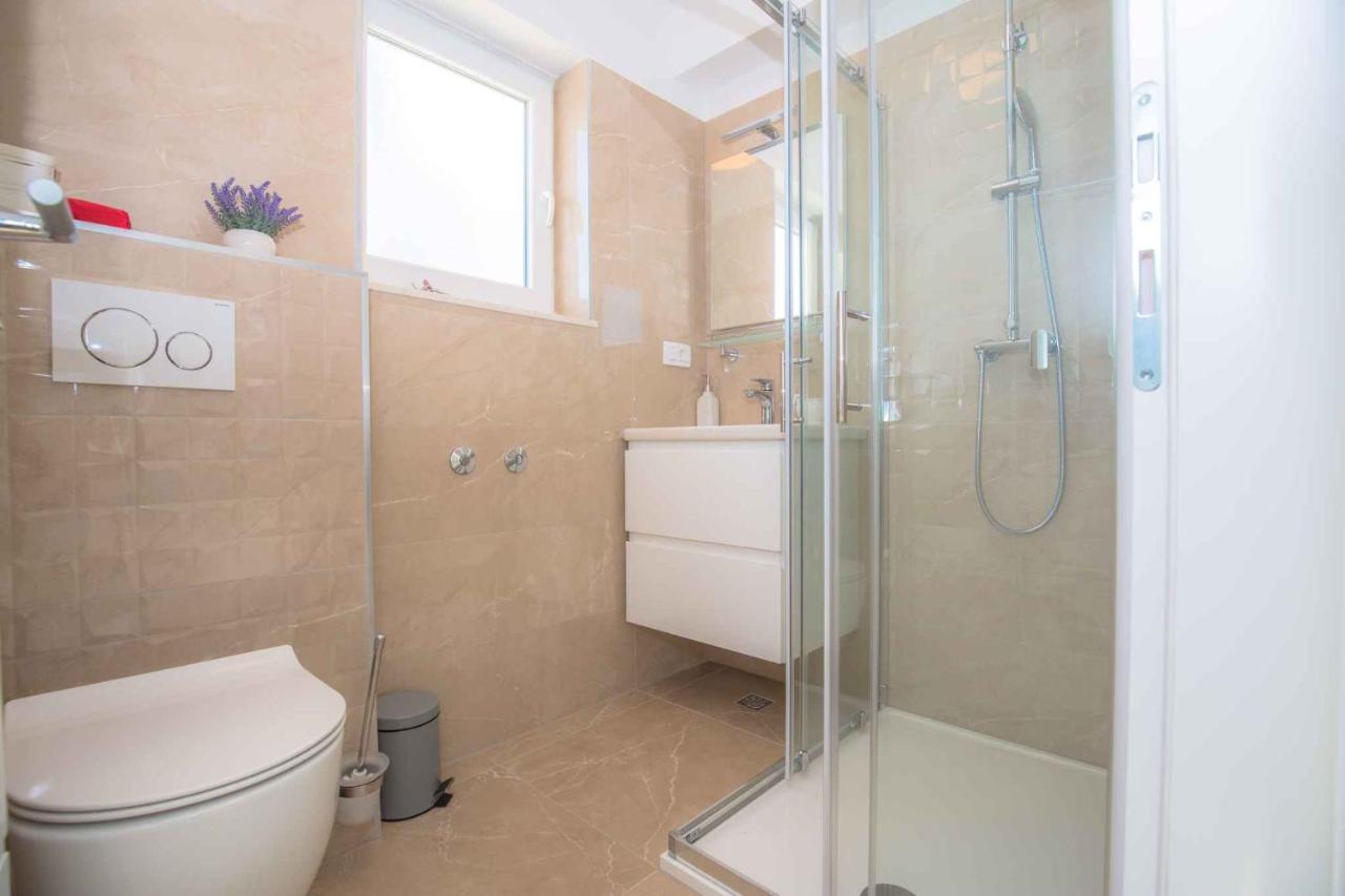Apartments In Rogoznica 40364 Екстер'єр фото