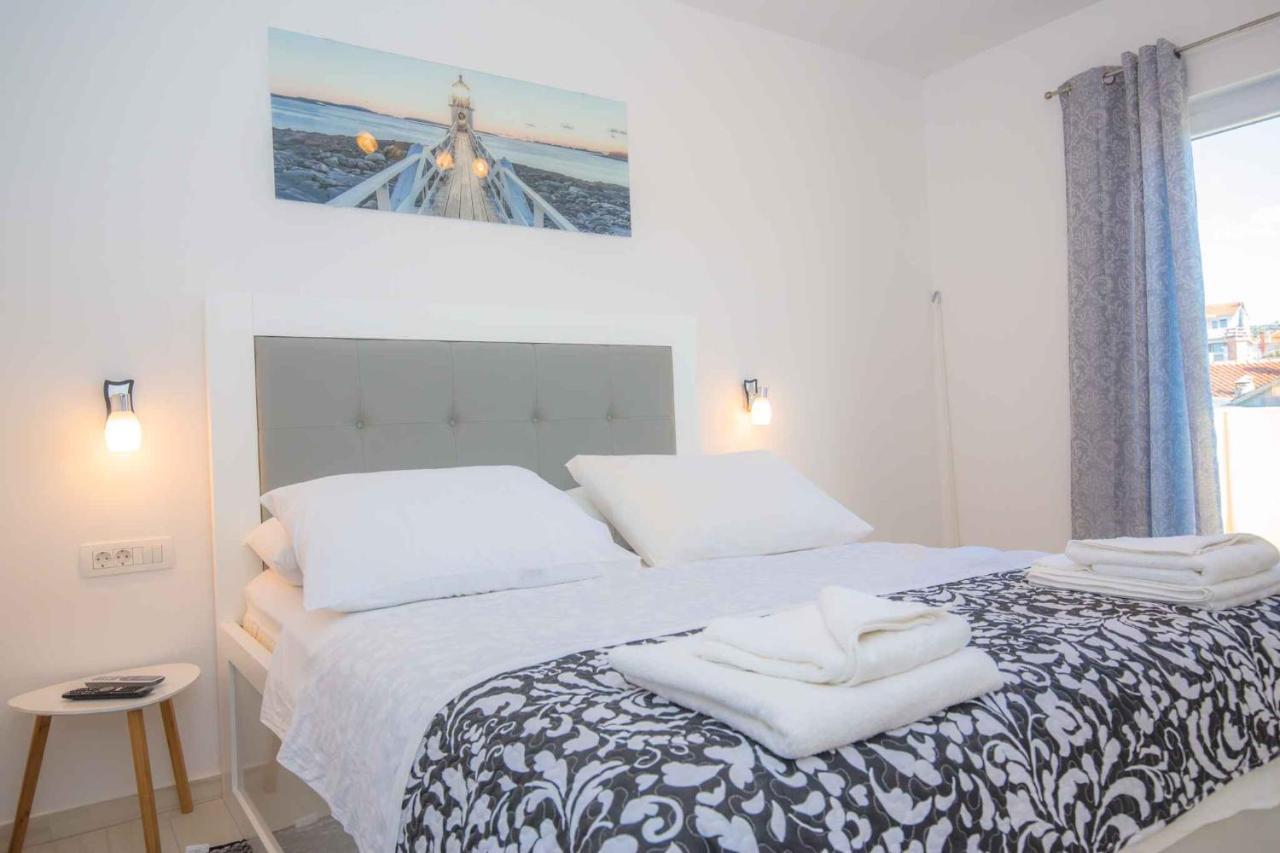 Apartments In Rogoznica 40364 Екстер'єр фото