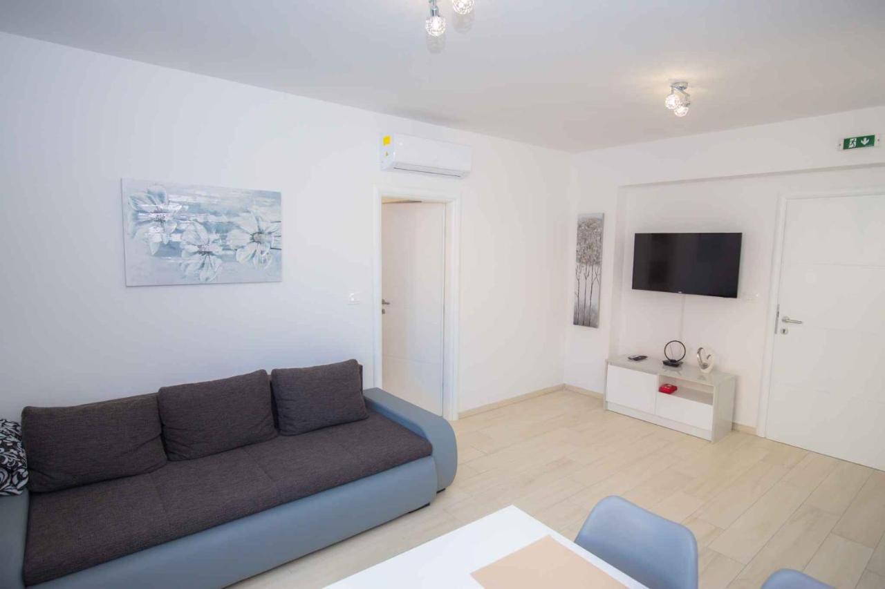 Apartments In Rogoznica 40364 Екстер'єр фото