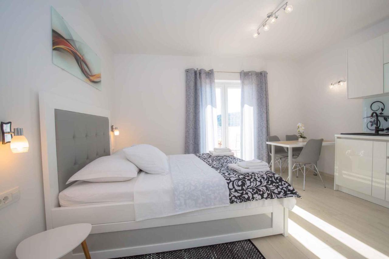 Apartments In Rogoznica 40364 Екстер'єр фото