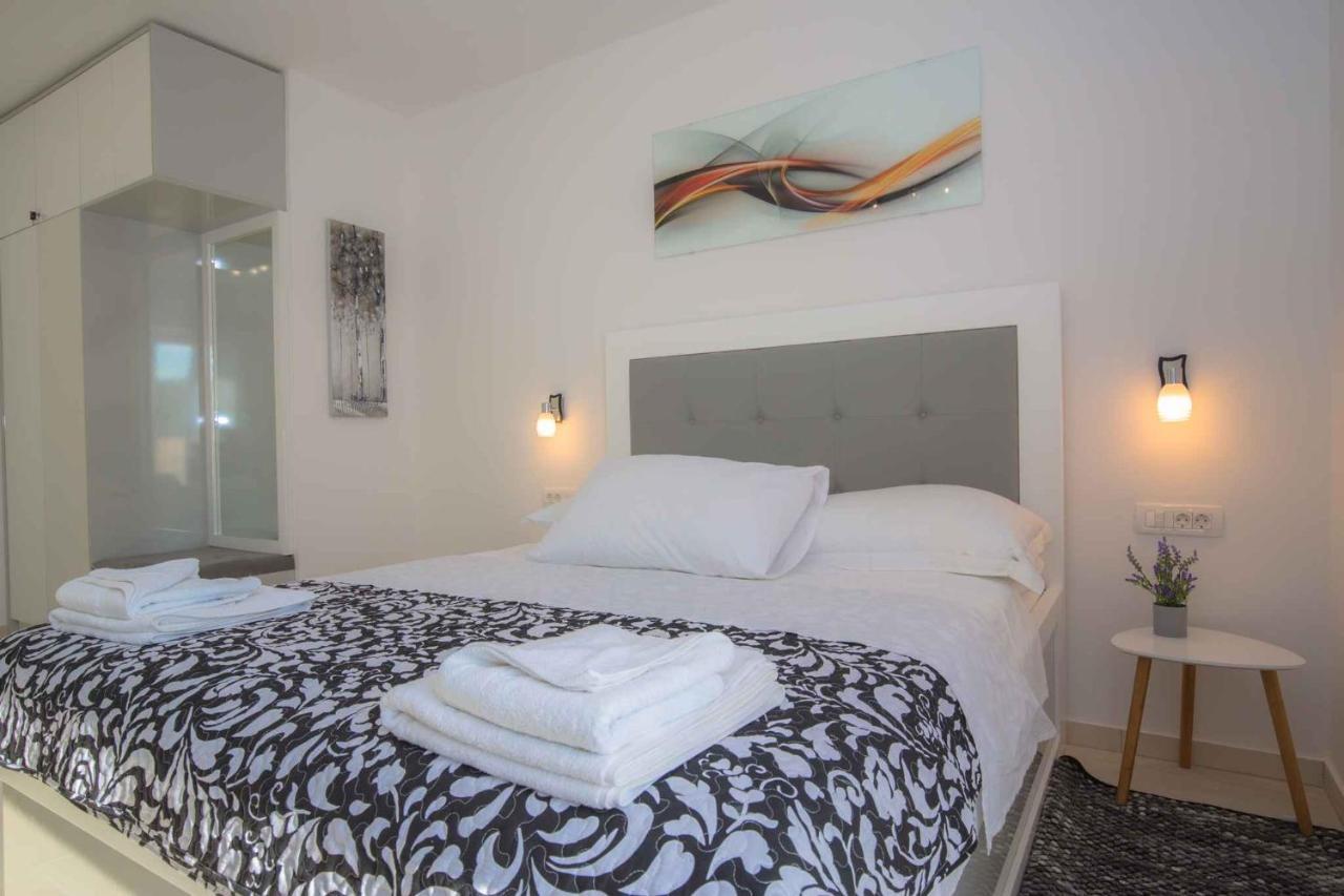 Apartments In Rogoznica 40364 Екстер'єр фото